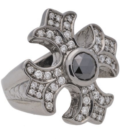 Ring aus Silber, 48 Brillanten 0,90 ct., 1 Diamant Rose 1,07 ct., Preis: 1.299 Euro